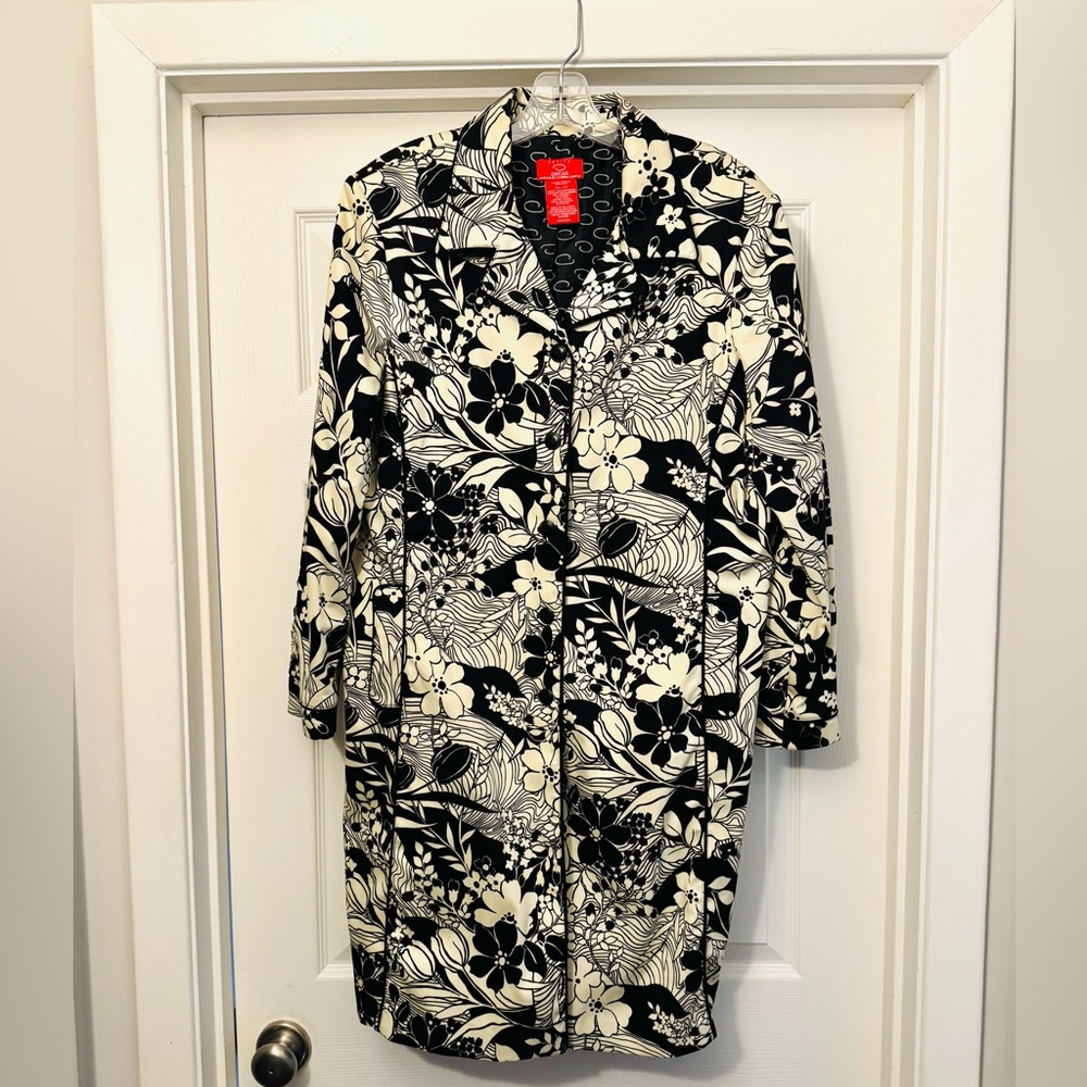 Vintage Oscar de la Renta Black and White Patterned Coat Jacket